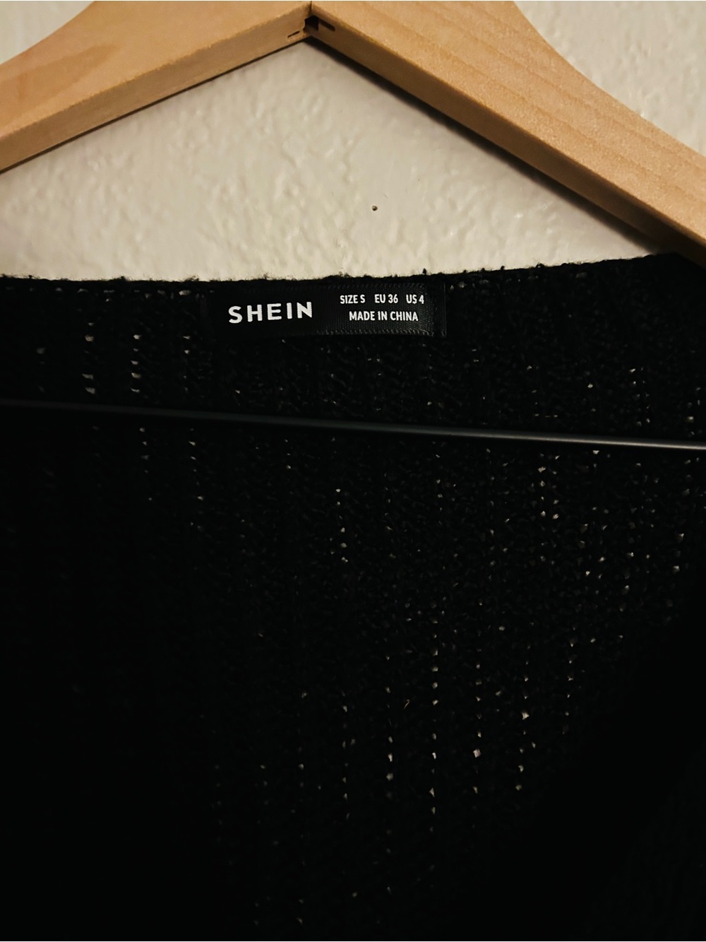 SHEIN Black V-Neck Cropped Ruched Drawstring Sweater - Picture 2 of 5